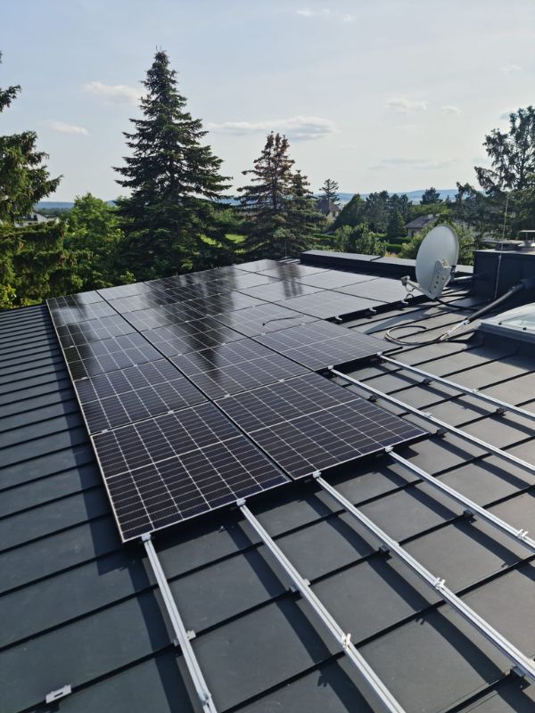 Elektroinstallation Photovoltaik Blitzschutz und Klimaanlagen Montage in Niederösterreich durch Mana e.U.
