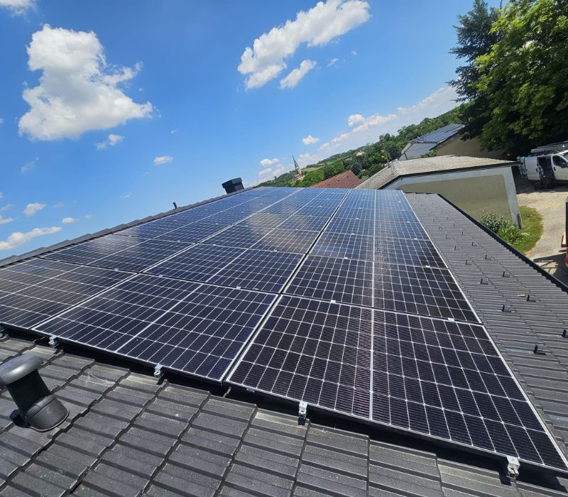 Montage von Photovoltaikanlagen in Wien