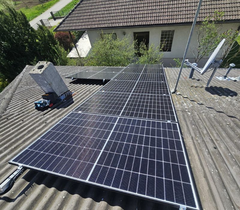 Photovoltaik Anlage auf Einfamilienhaus in Parndorf Burgenland